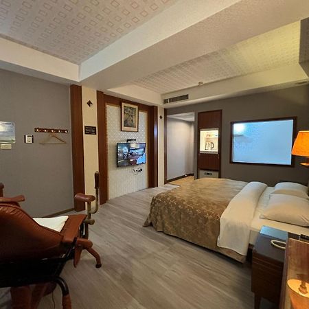Hua Xiang Motel - Da Chang Kaohsiung Zewnętrze zdjęcie