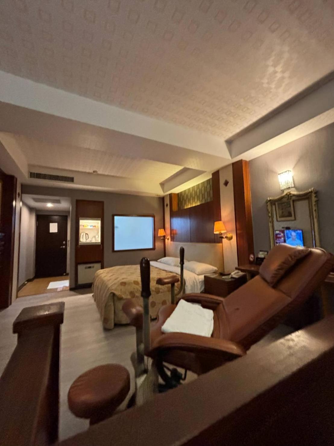 Hua Xiang Motel - Da Chang Kaohsiung Zewnętrze zdjęcie